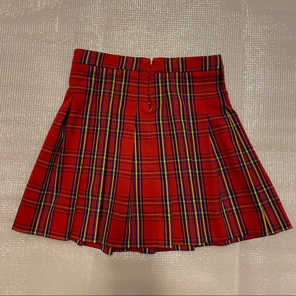 ZARA Red Plaid Pleated skirt - Picture 3 of 5